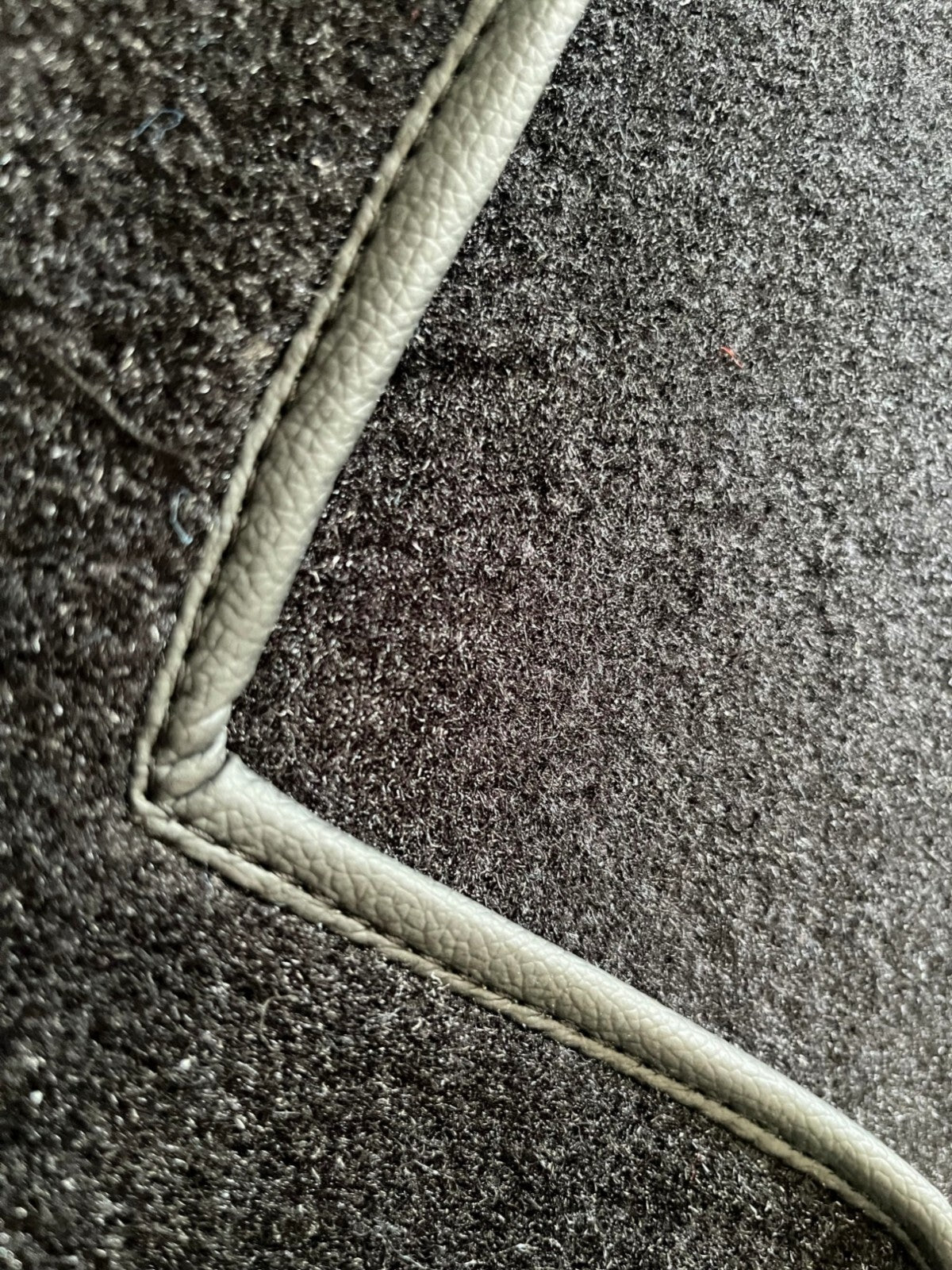 Kofferraum Teppichsatz Teppich für Mercedes Benz SL R107 W107 Schwarz