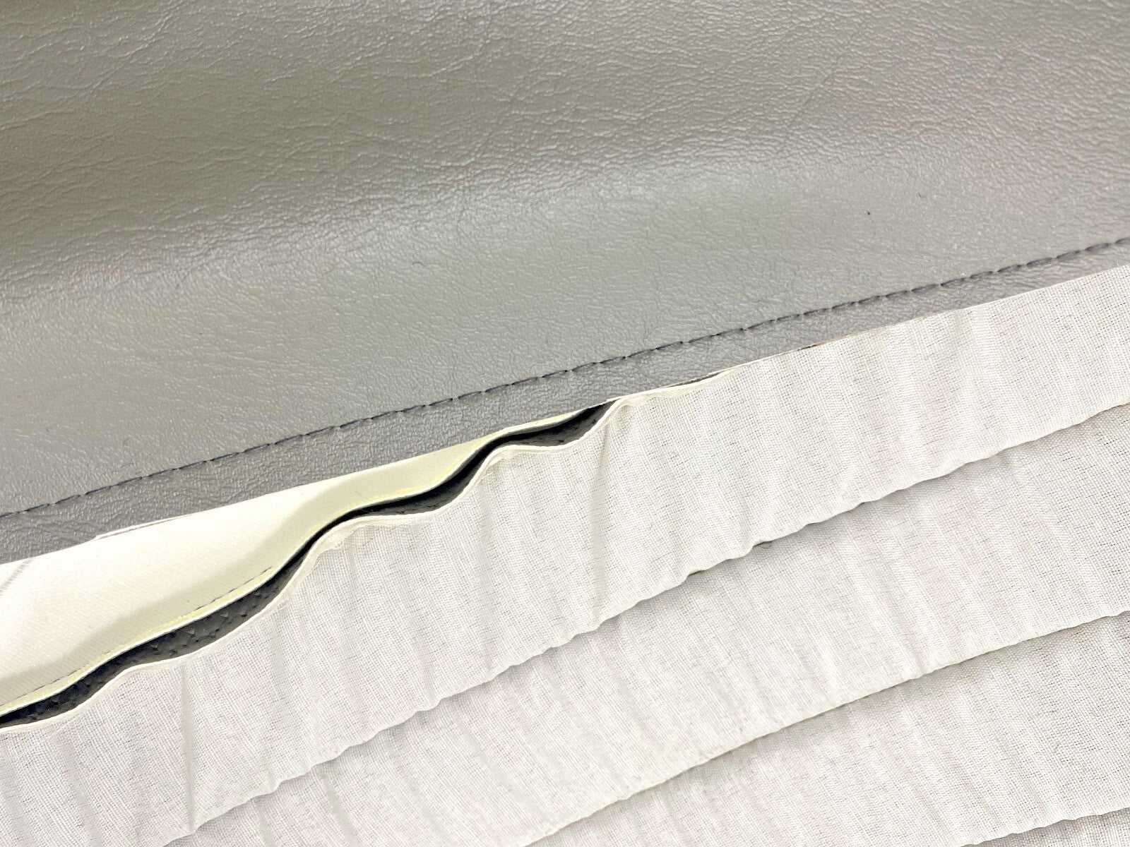 Sitzbezüge Bezüge für die Vordersitze für Mercedes Benz SL R107 Grau bis 1984.