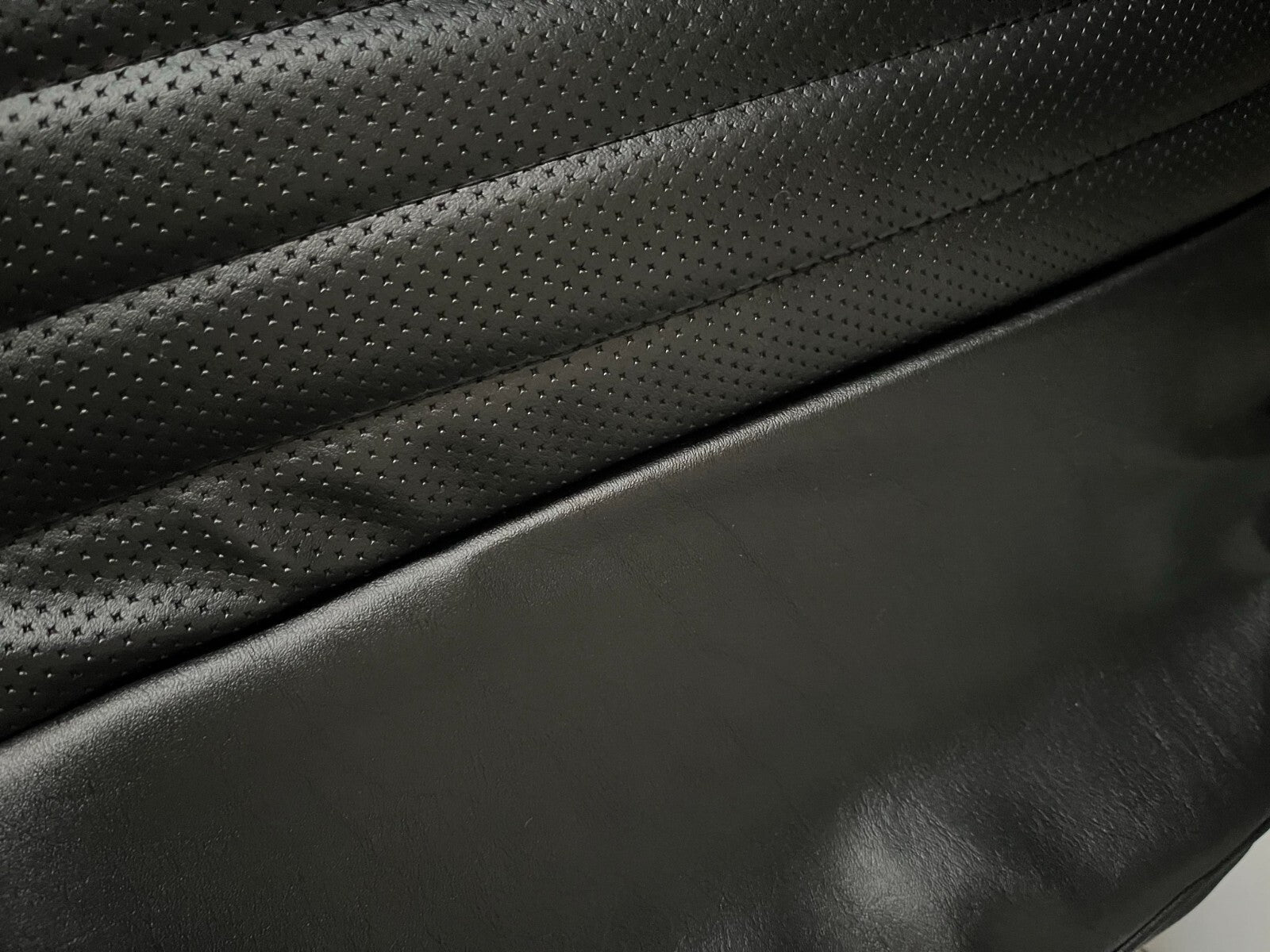 Sitzbezüge Bezüge für VW Käfer 1300 - 1303 Limousine Schwarz