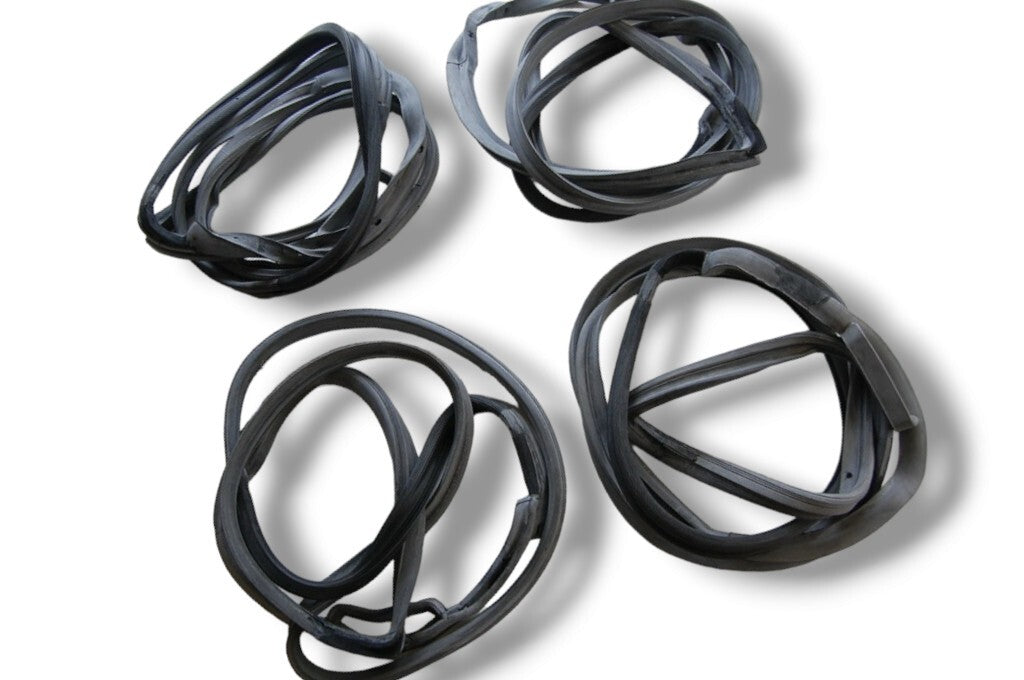 Türdichtung Türgummi Rubber Seal Dichtung für Mercedes W123 4-Teilig