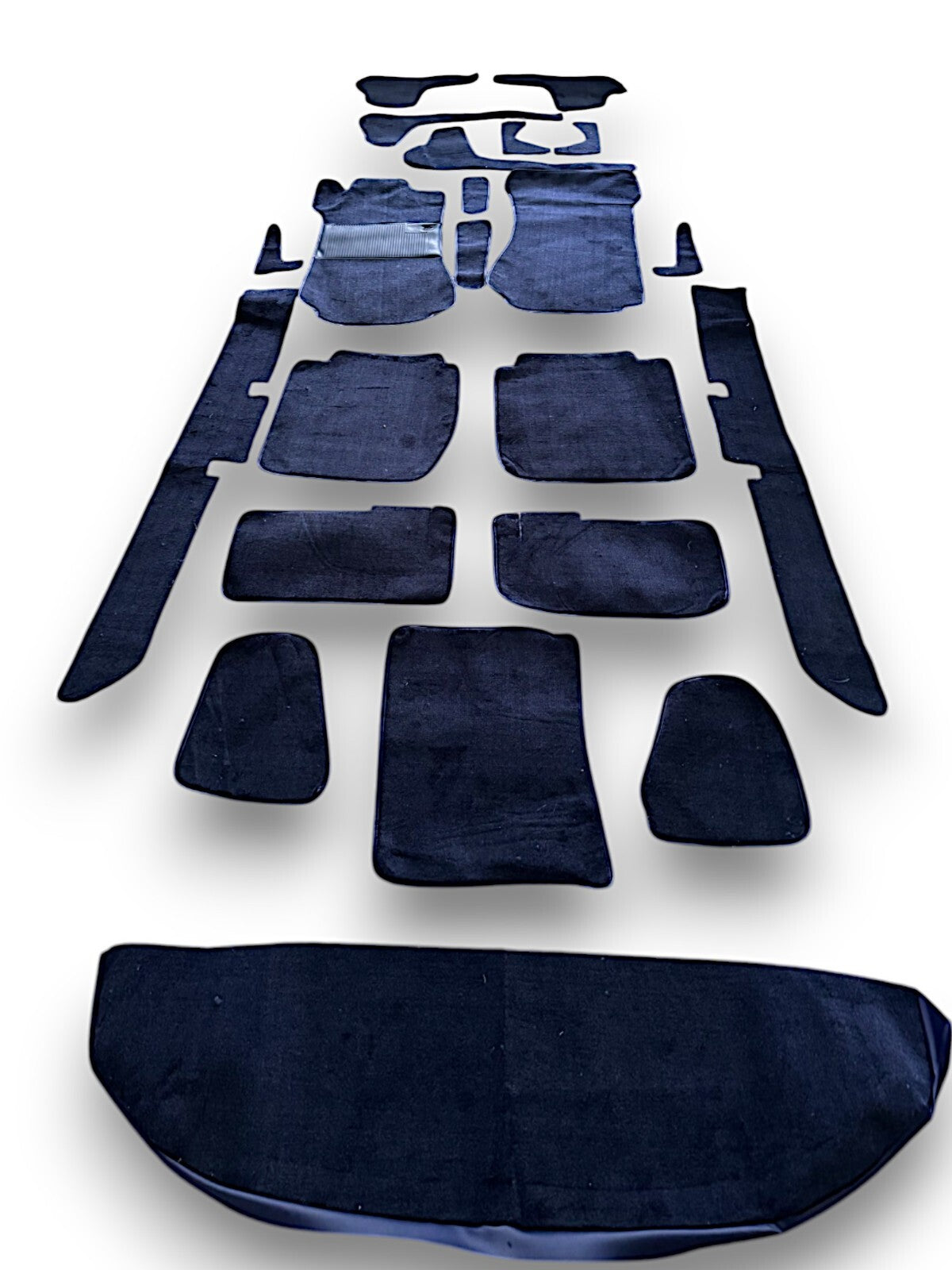 Teppichsatz Teppich für Mercedes W114 W115 Coupe Gummi Absatzschoner Blau.