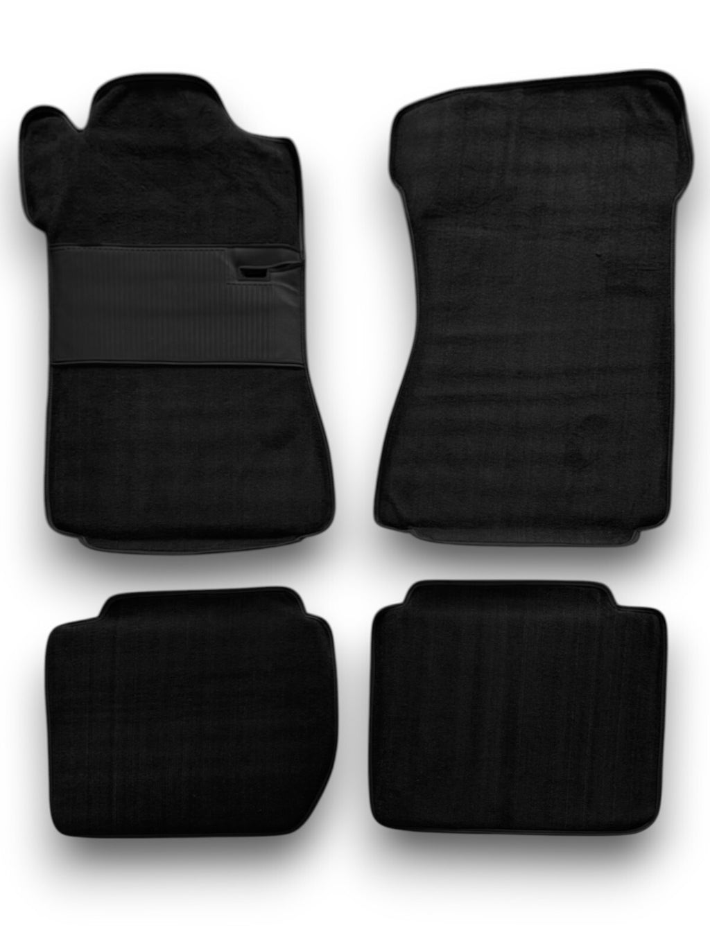 Teppichsatz Teppich für Mercedes W114 W115 Coupe Gummi Absatzschoner Schwarz
