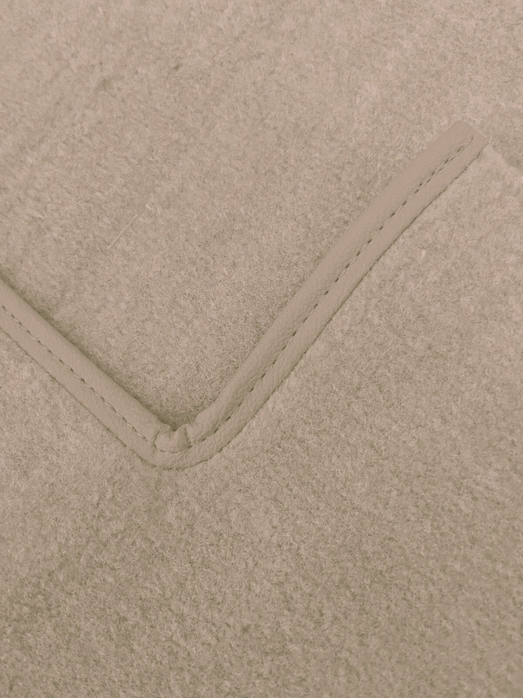 Teppichsatz Teppich für Mercedes SL107 R107/W107 Gummi Absatzschoner Beige