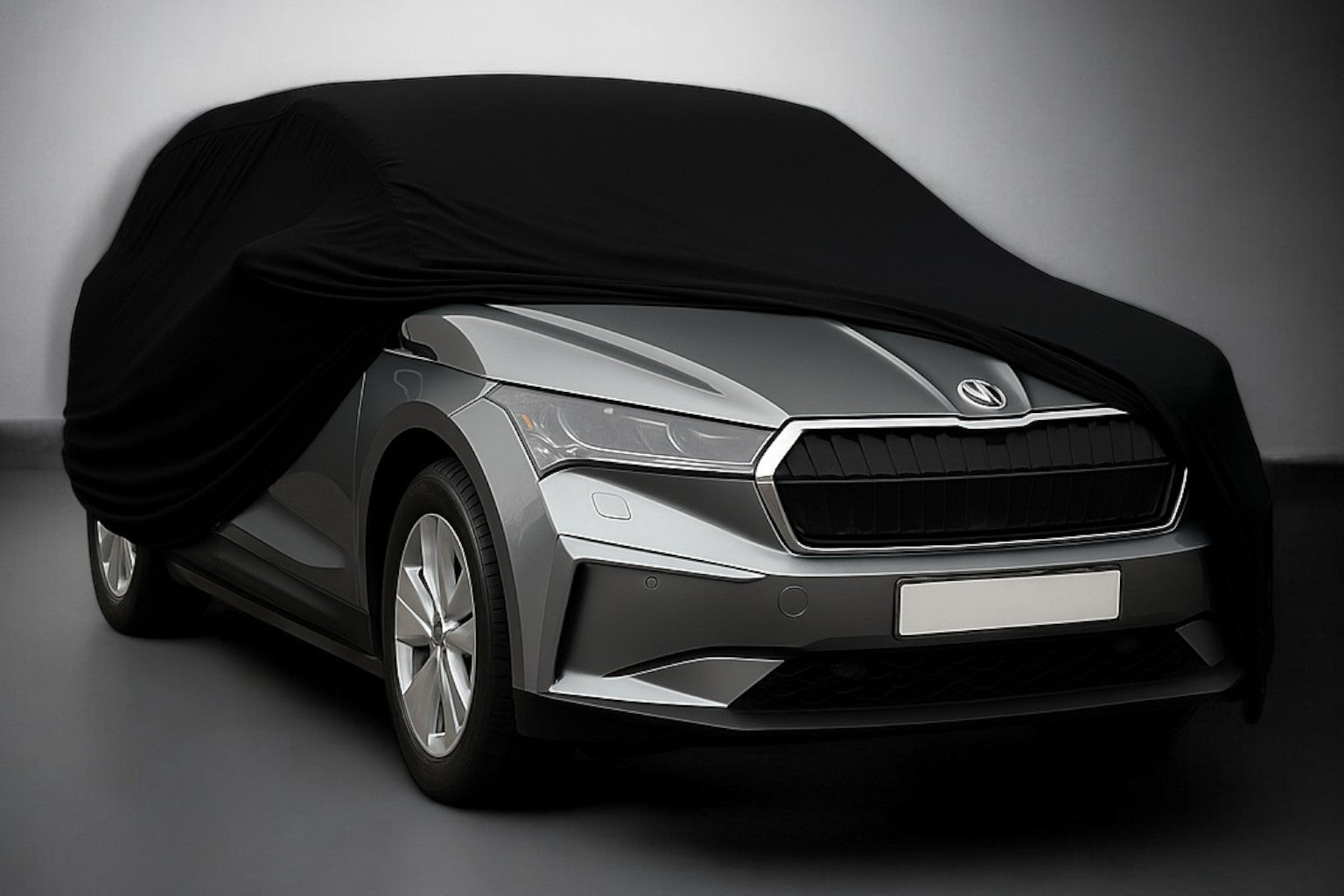 Ganzgarage Indoor Stretch Cover Carcover für Skoda Enyaq Schwarz