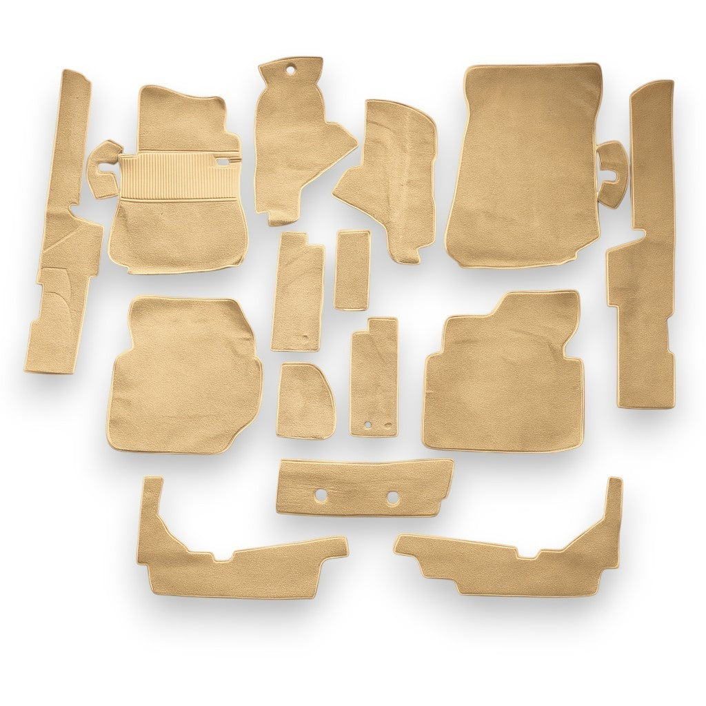 Teppichsatz Teppich für Mercedes W123 Limousine Gummi Absatzschoner Beige.