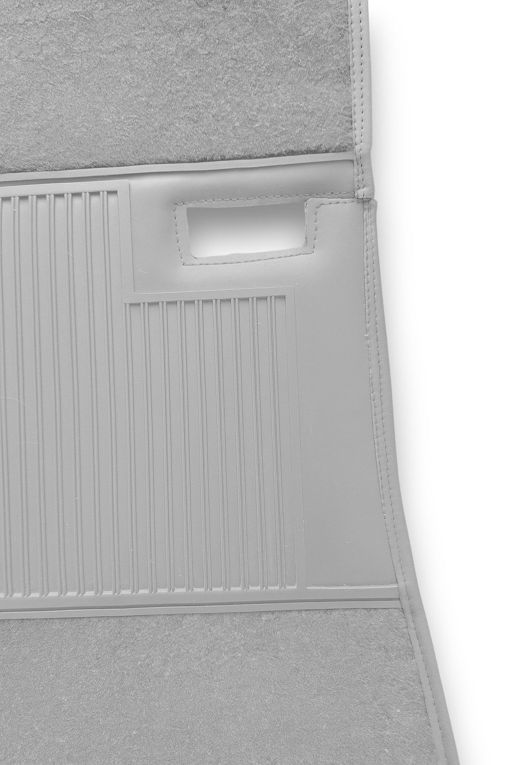 Teppichsatz Teppich für Mercedes W111 Coupe Gummi Absatzschoner Grau.