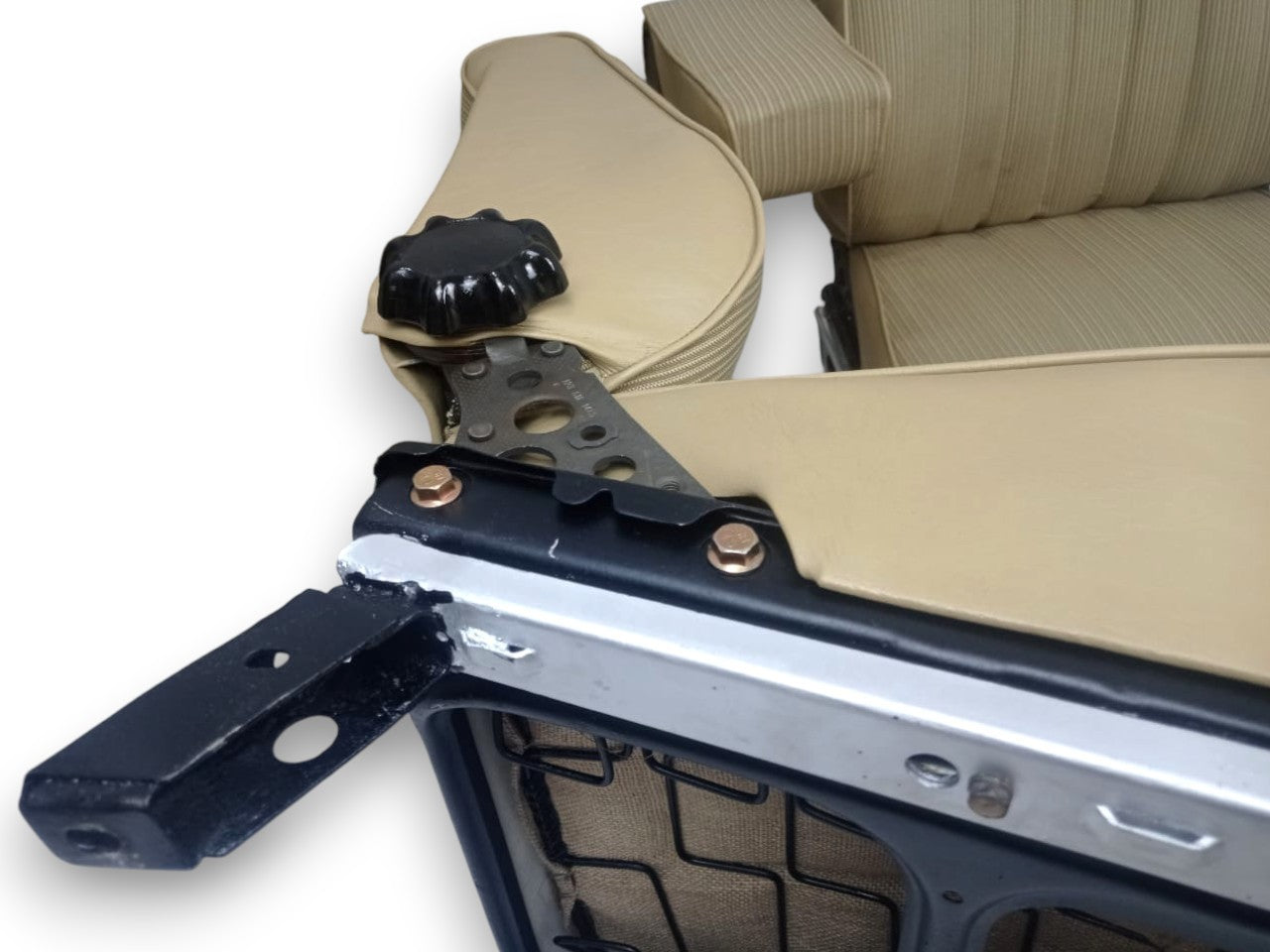 Innenausstattung Sitzgarnitur für Mercedes Benz W123 Stoff Polstercode 055 Beige