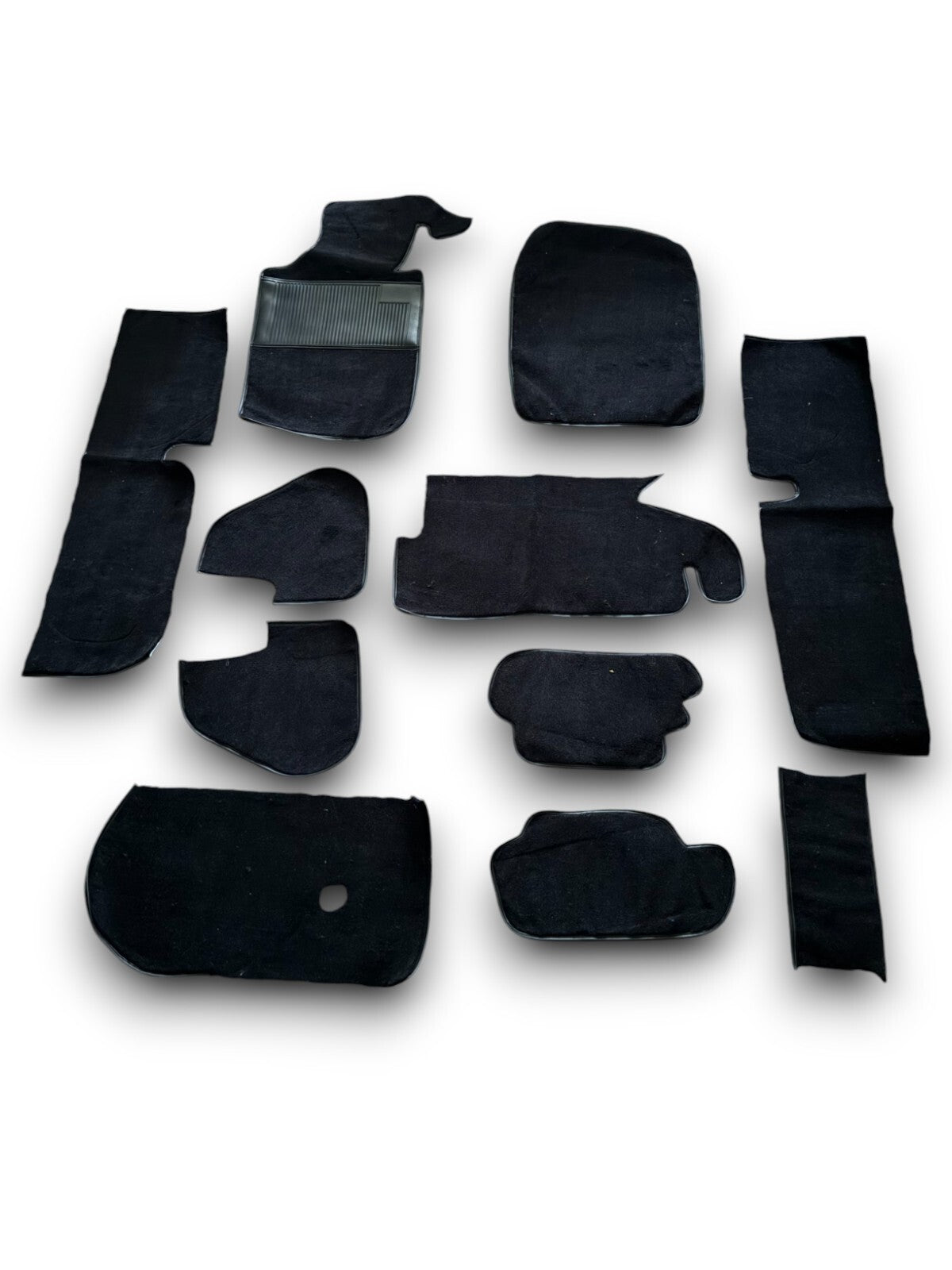 Teppichsatz passend für Porsche 914 Baujahr 1969 - 1976 schwarz.