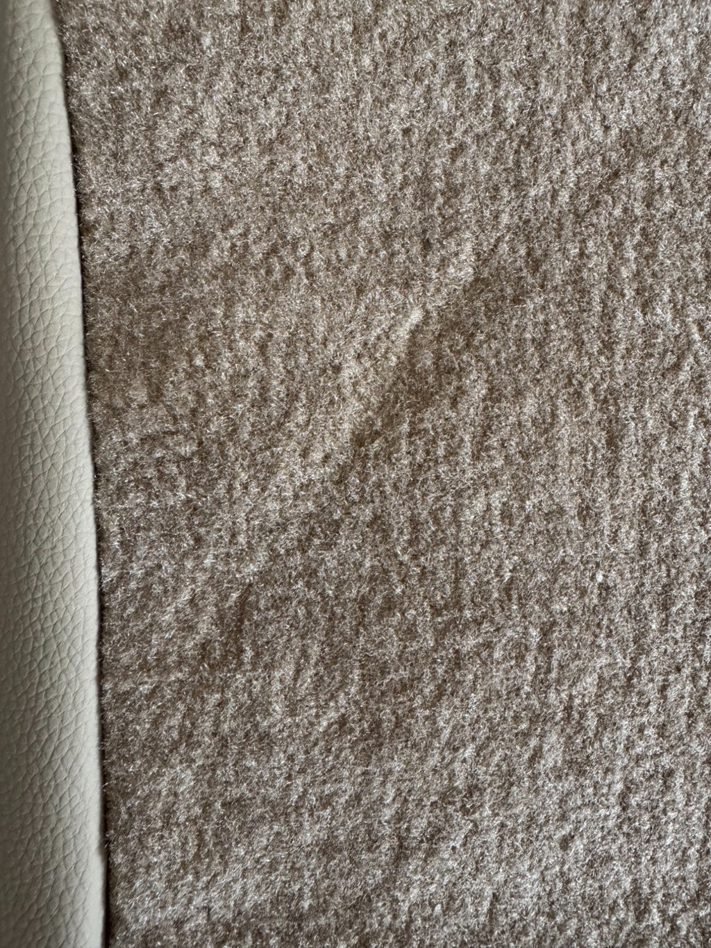 Teppichsatz passend für Fiat 124 Spider Baujahr 1966-1985 beige.