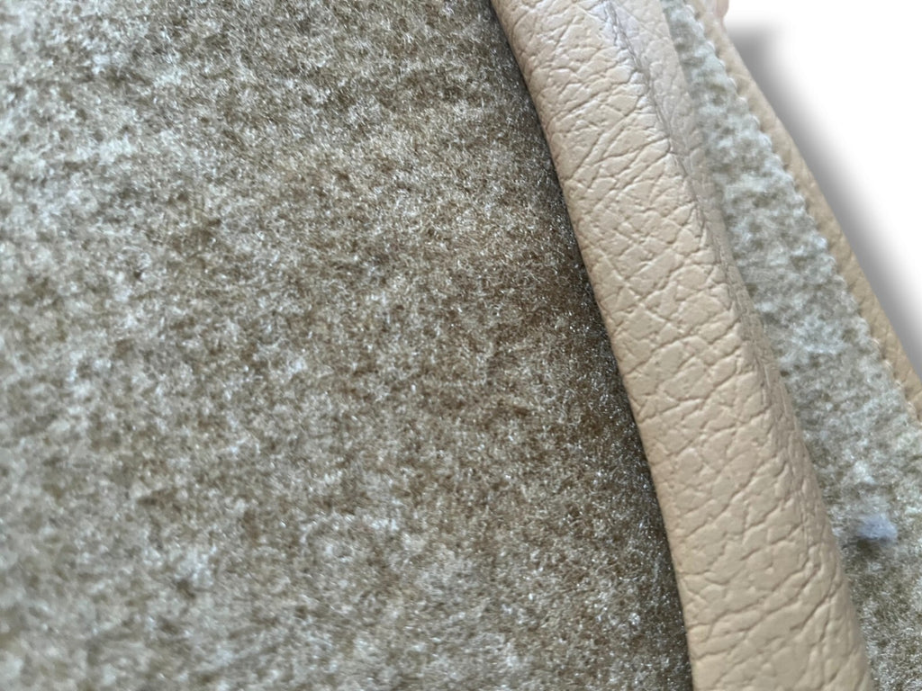 Teppichsatz Teppich für Mercedes C107 Gummi Absatzschoner Beige