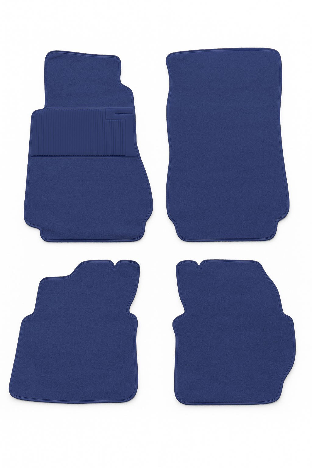 Teppichsatz Teppich für Mercedes W123 Coupe Gummi Absatzschoner Blau