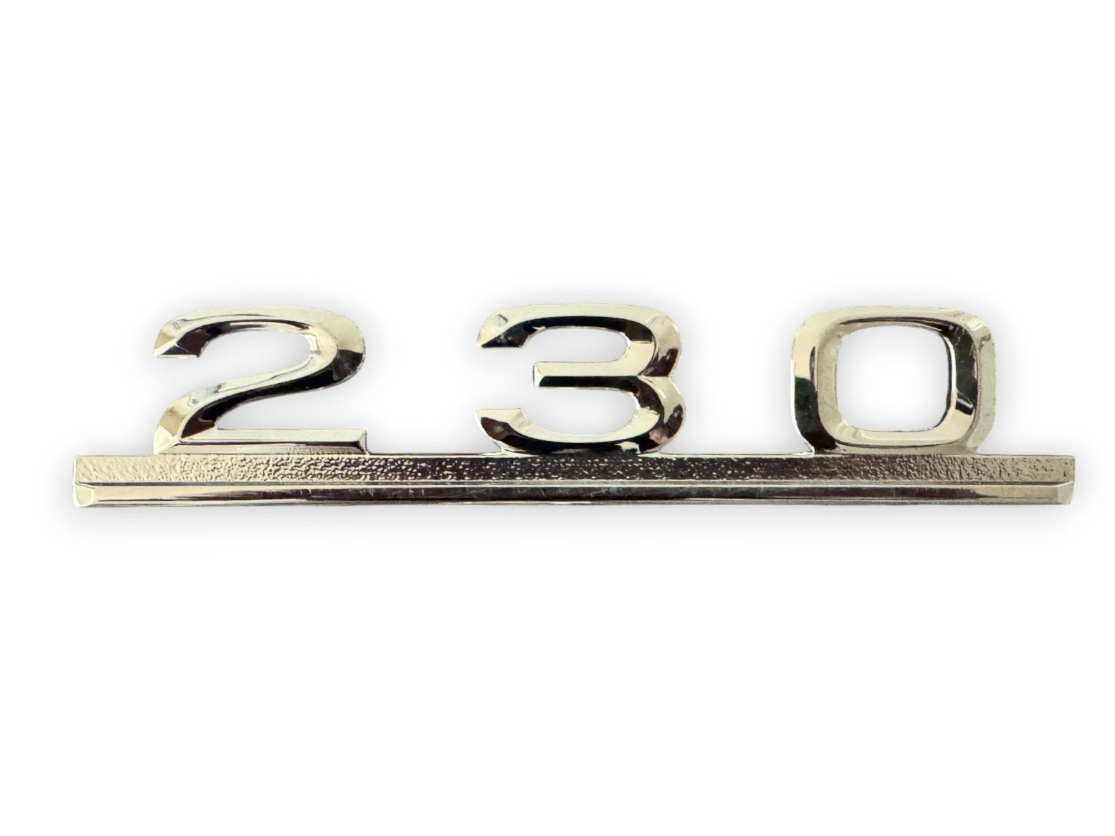 Typenzeichen Typenschild Metall Massiv Schriftzug Emblem für Mercedes 230
