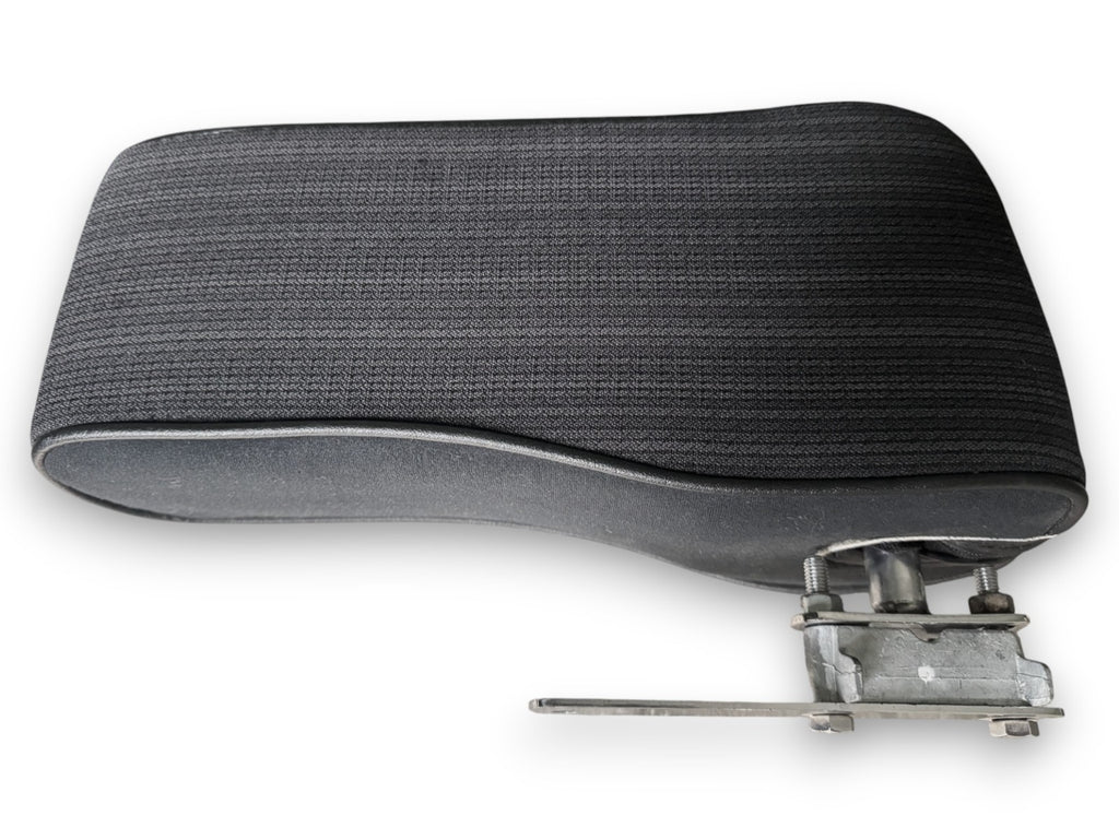 Mittelarmlehne Armlehne für Mercedes W124 Stoff Schwarz Polstercode 071