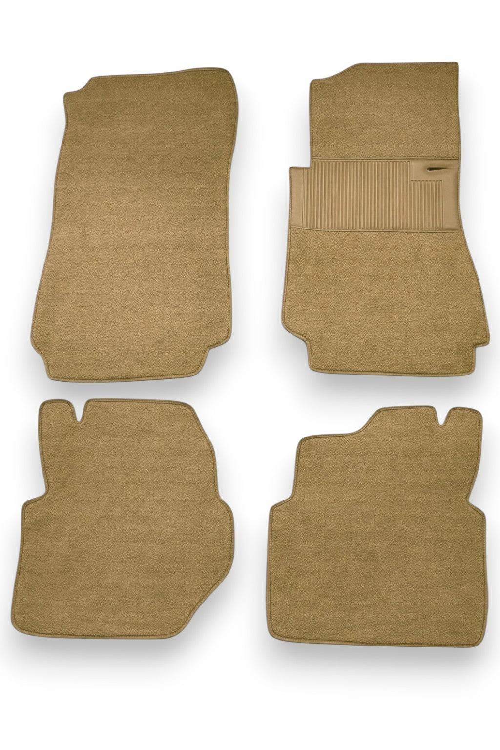 Teppichsatz Teppich für Mercedes W123 Coupe Gummi Absatzschoner Beige RHD