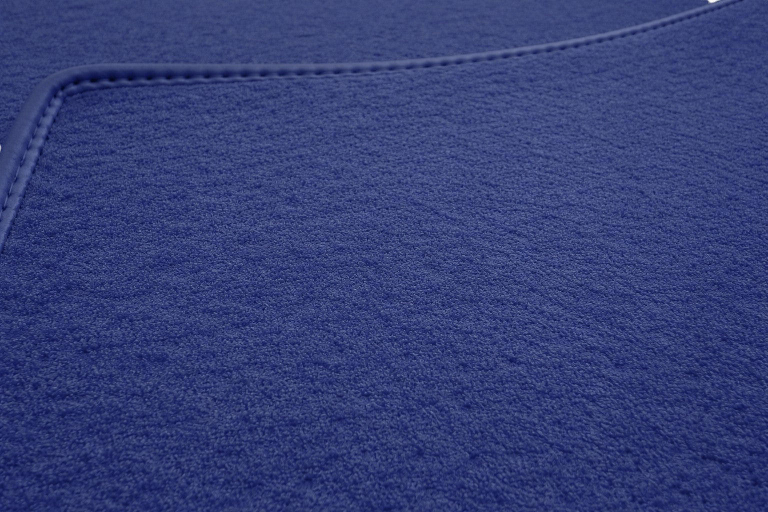 Teppichsatz Teppich für Mercedes W123 Coupe Gummi Absatzschoner Blau RHD