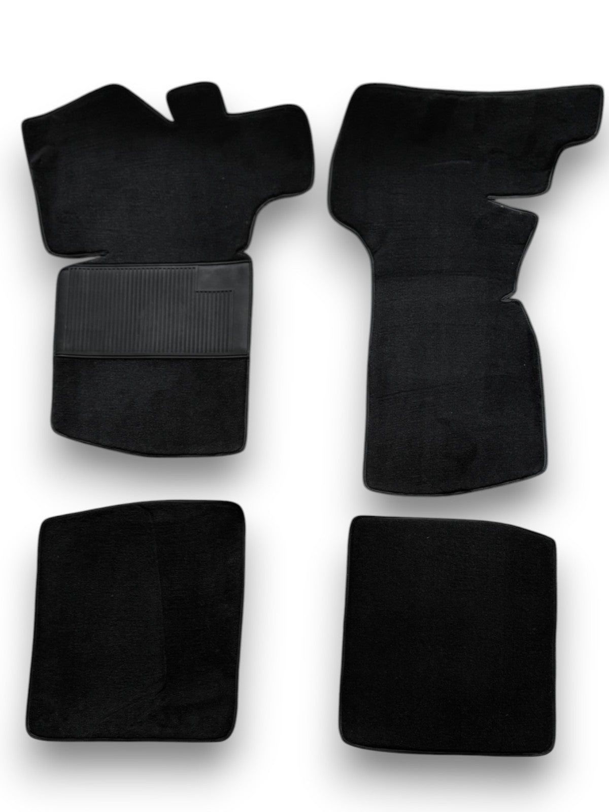 Teppichsatz Teppich für VW Golf 1 Cabrio 1979 - 2002 Gummi Absatzschoner Schwarz