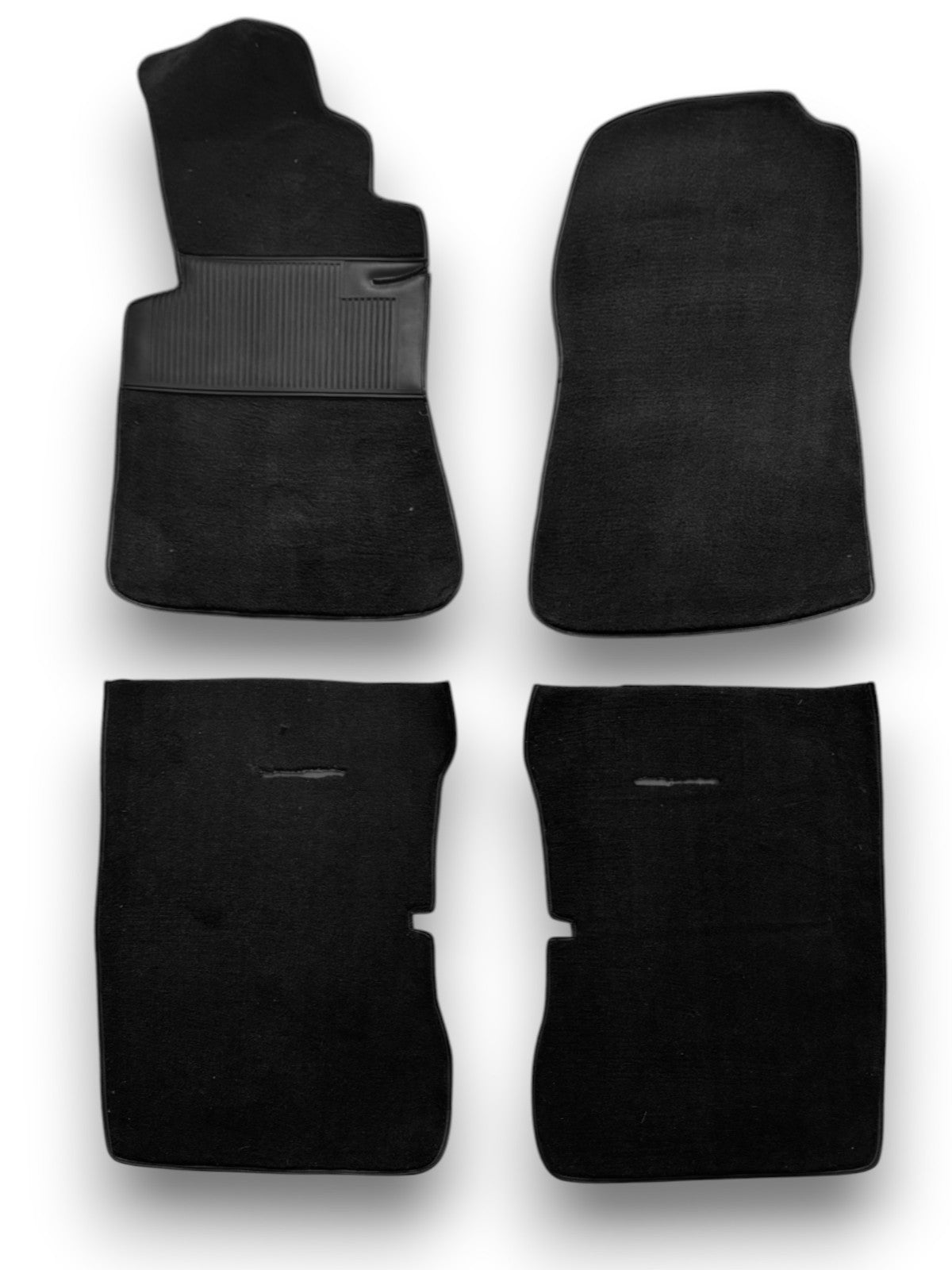 Teppichsatz Teppich für Mercedes W201 E190 Gummi Absatzschoner Schwarz