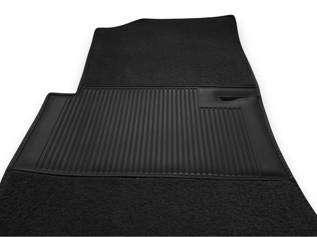 Teppichsatz Teppich für Mercedes W123 Coupe Gummi Absatzschoner Schwarz RHD