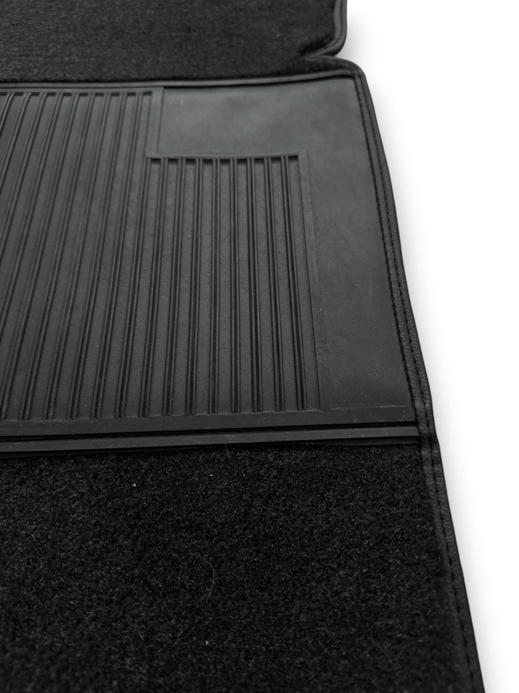 Teppichsatz Teppich für VW Golf 1 Cabrio 1979 - 2002 Gummi Absatzschoner Schwarz