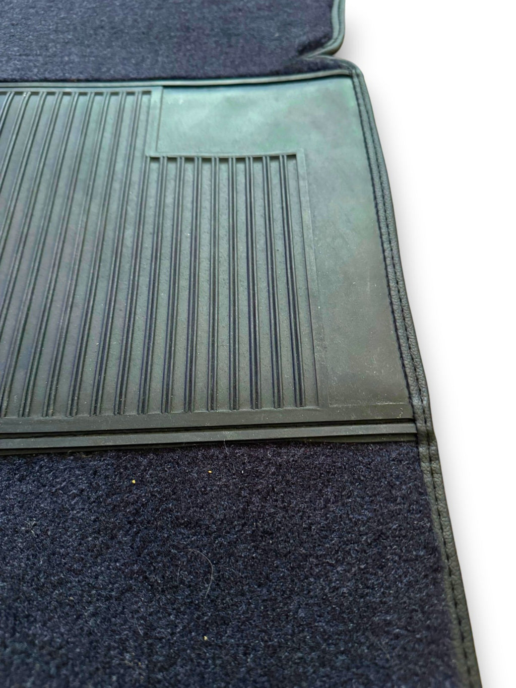 Teppichsatz Teppich für VW Golf 1 Cabrio 1979 - 2002 Gummi Absatzschoner Blau
