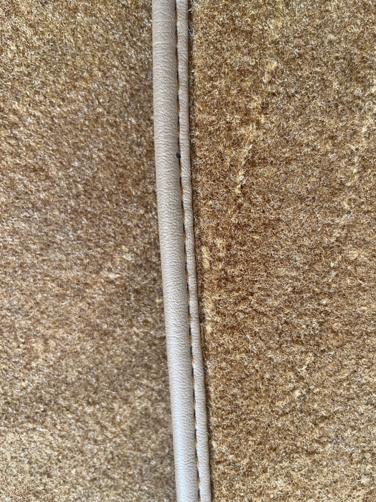 Teppichsatz Teppich für Mercedes SL107 R107/W107 Gummi Absatzschoner Dattel