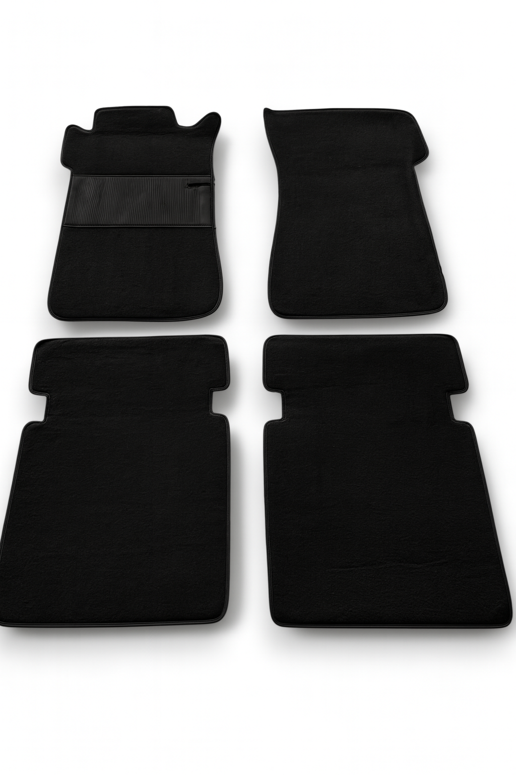Teppichsatz Teppich für Mercedes W108 SE 1965-1969 Gummi Absatzschoner Schwarz