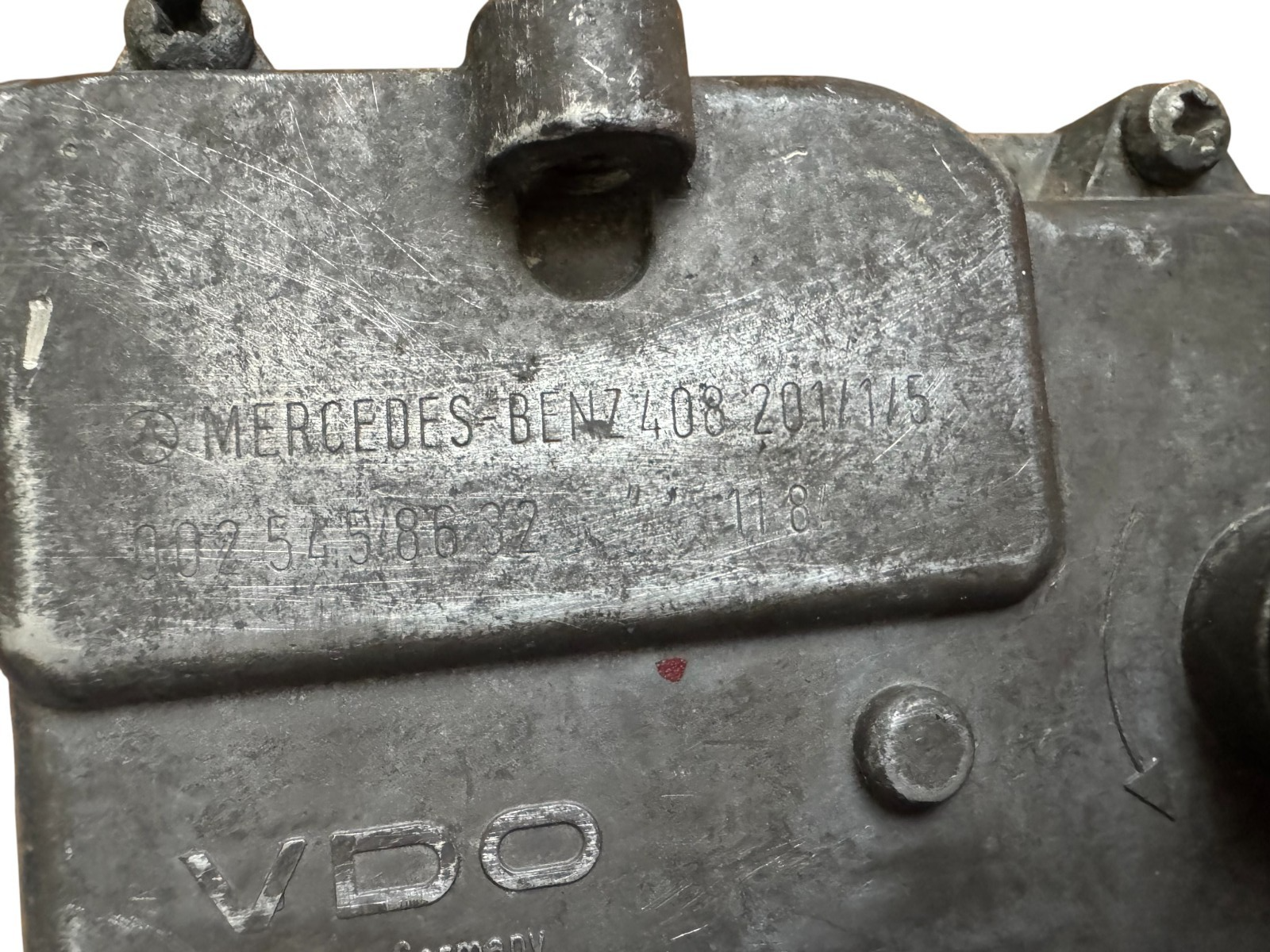 Mercedes W116 W123 W107 R107 Stellglied Stellantrieb Tempomat VDO 0015450732