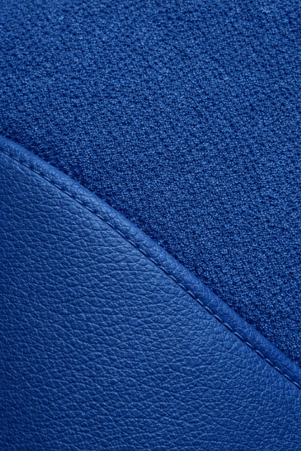 Teppichsatz Teppich für Mercedes W114 W115 Coupe Gummi Absatzschoner Blau RHD