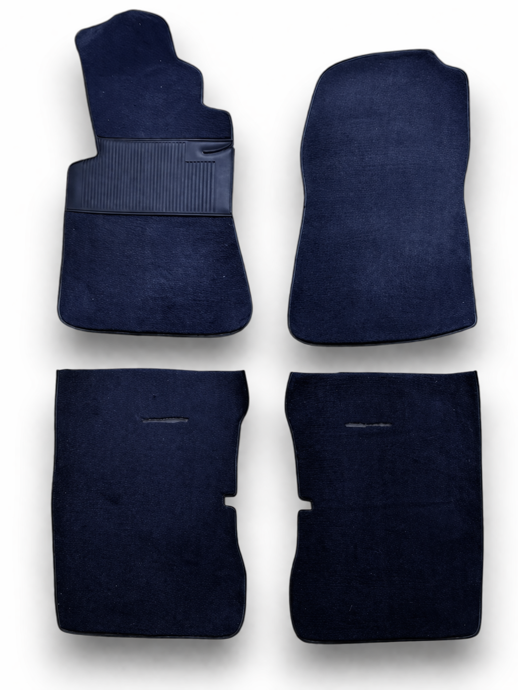 Teppichsatz Teppich für Mercedes W201 E190 Gummi Absatzschoner Blau
