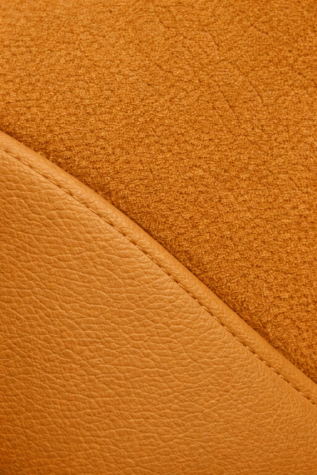 Teppichsatz Teppich für Mercedes W114 W115 Coupe Gummi Absatzschoner Dattel RHD